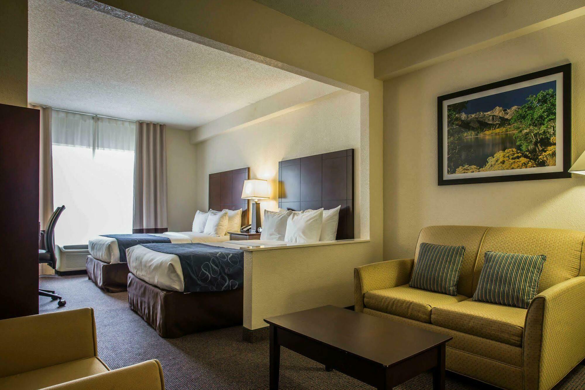 Comfort - Charlotte Hotel 2*