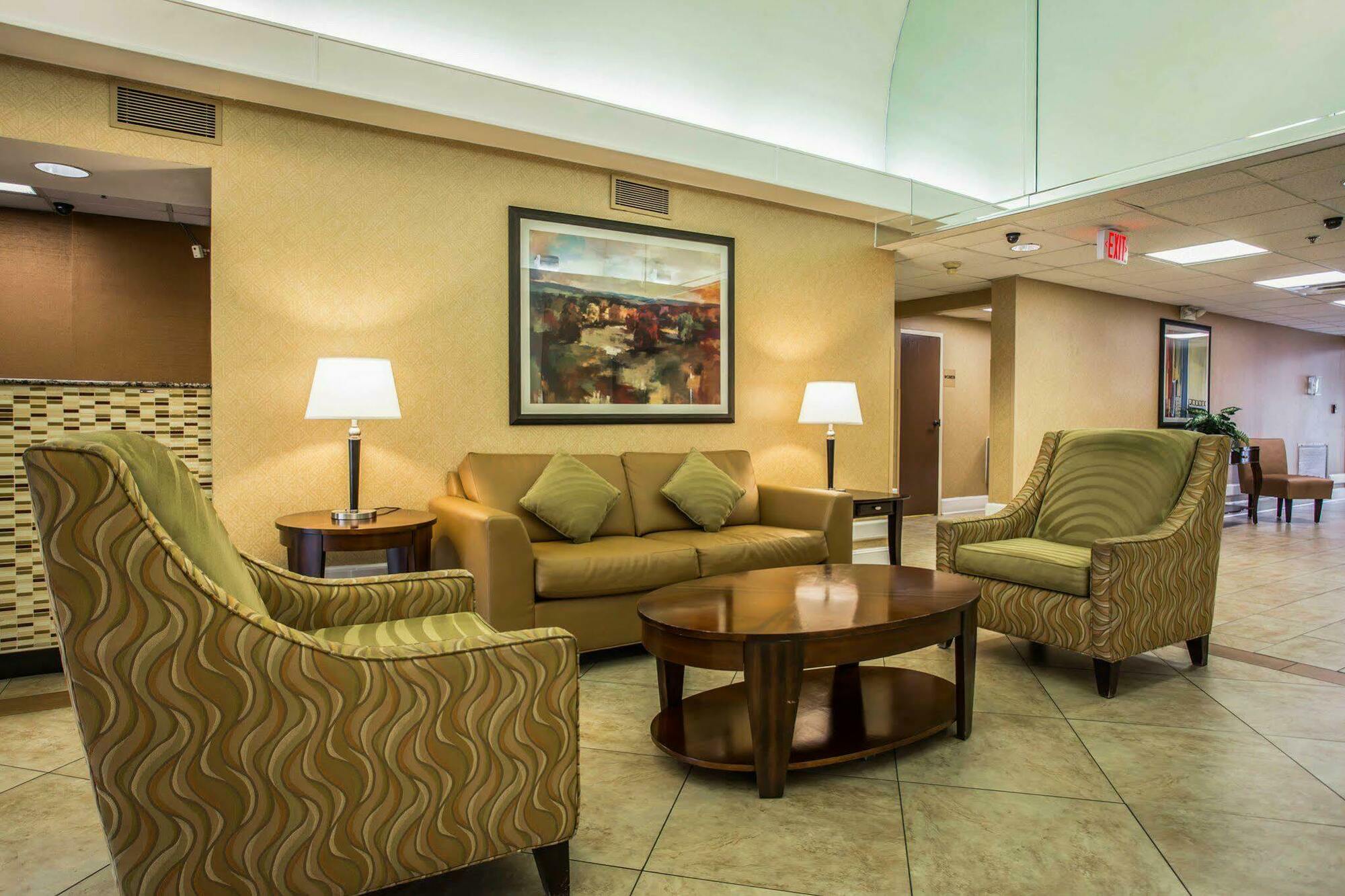 Comfort - Charlotte Hotel