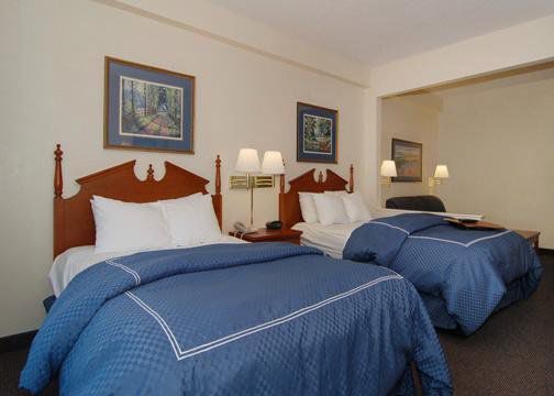 Hotel Comfort - Charlotte 2*
